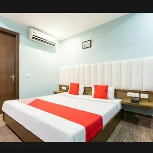 Hotel Mourya Chandigarh